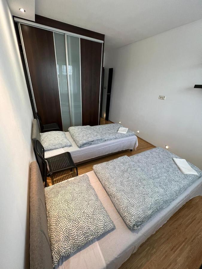 Komfortowe Mieszkanie Dla 4 Osob Siedlce Exterior foto